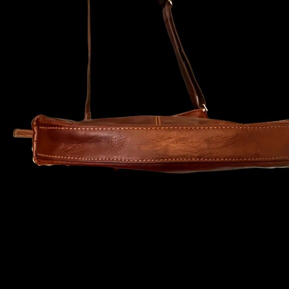 Jack Georges Leather Conceal Carry Shoulder/Crossbody - Picture 4 of 5